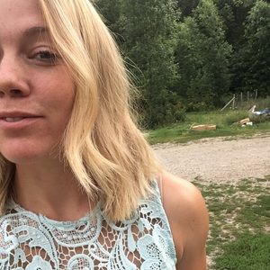 Meet your Posher, Lauren